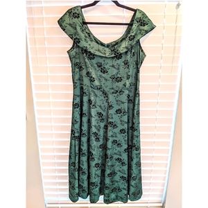 Vintage Design Velvet Dress